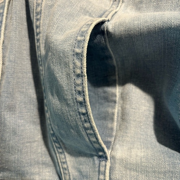 Tommy Hilfiger SZ XXL Flag Button Closure Many Pockets Jean Trucker Denim Jacket - Picture 7 of 9